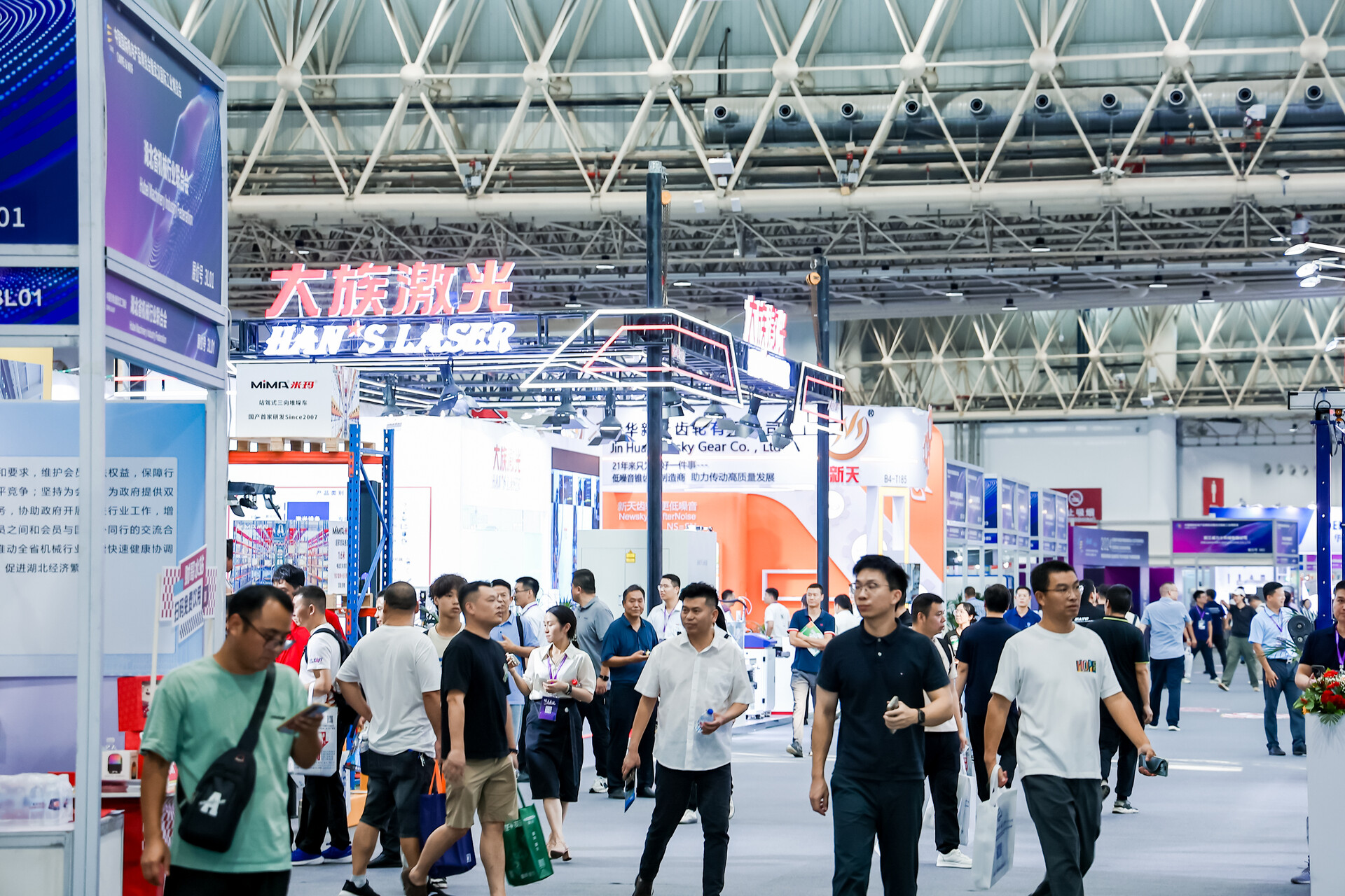 星空体育科技：2025武汉激光焊接、切割设备及钣金加工展：推动制造业技术创新与产