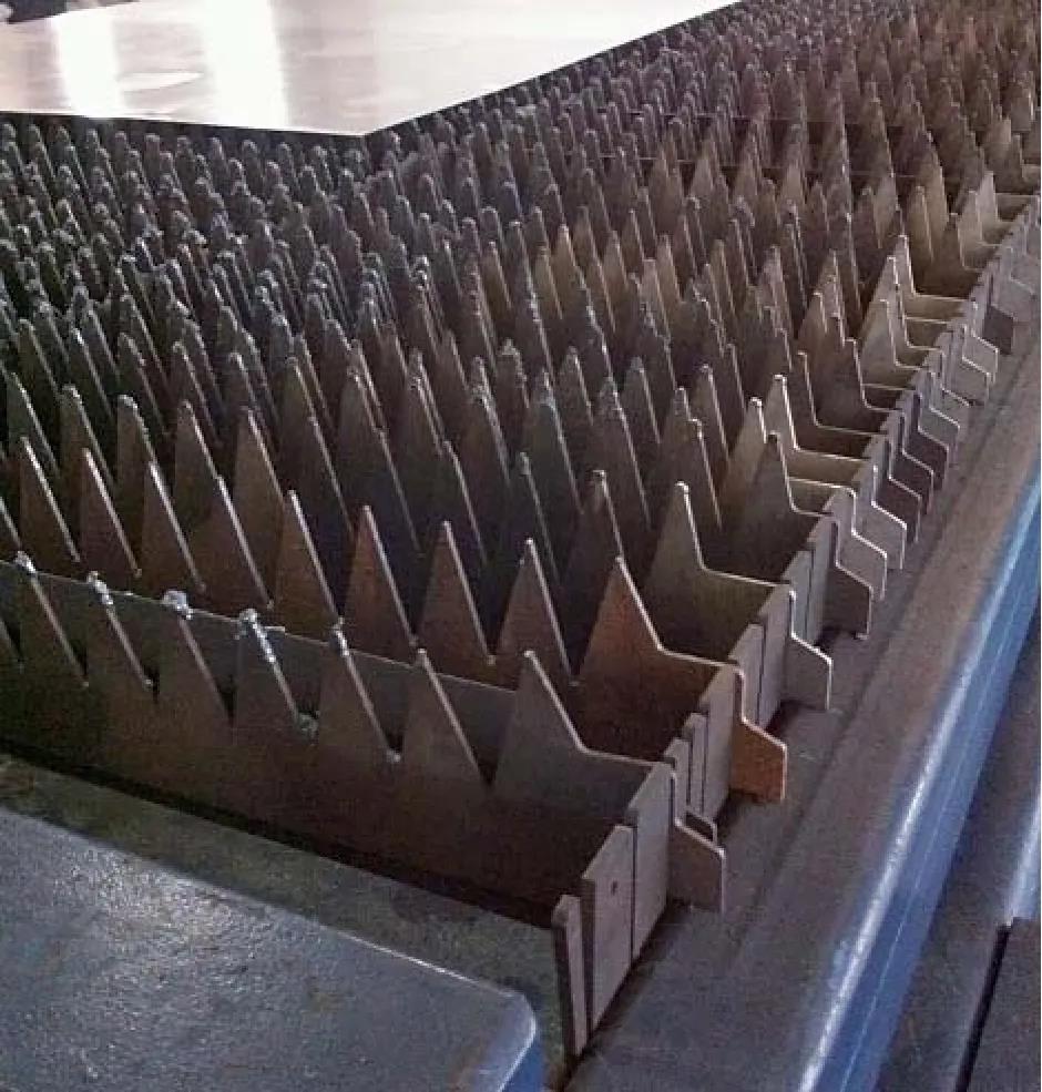 浅谈激光切割中不锈钢薄板工件的高品质加工(图2)