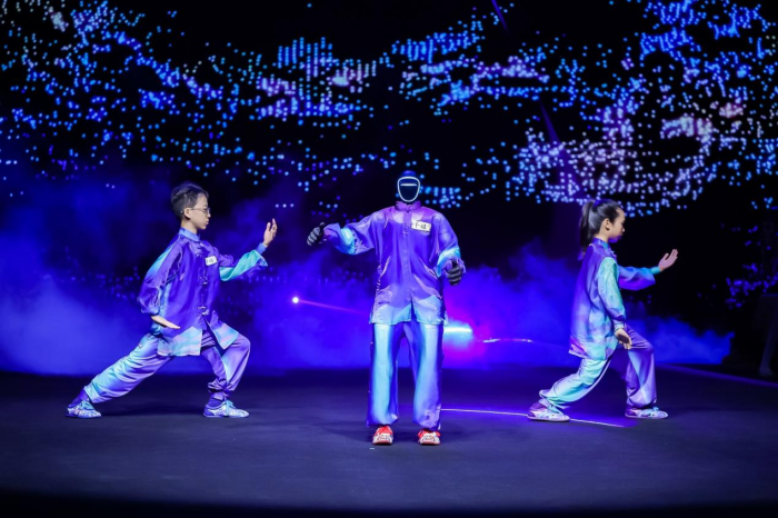 共筑中国纤维品牌力华峰千禧中国纤维品牌联动创享汇2025年度发布会在京成功举办(图8)