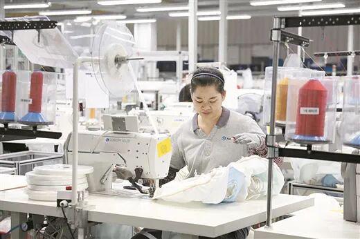 《广西日报》关注丨AI赋能！柳州市柳南区工业“智变”升级正当时(图5)