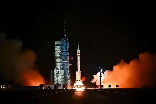 全球都在看中国将如何救援航天员!俄罗斯和美国9个月中国多久(图8)