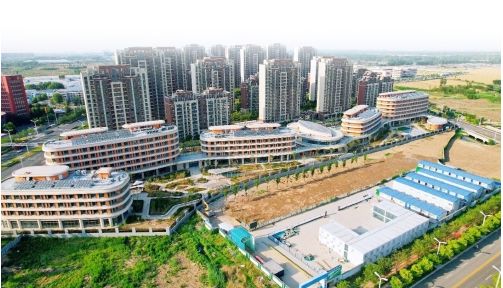 从黄河畔“新芽”到新城“繁花”济南起步区“项目提升年”催开发展新图景(图3)