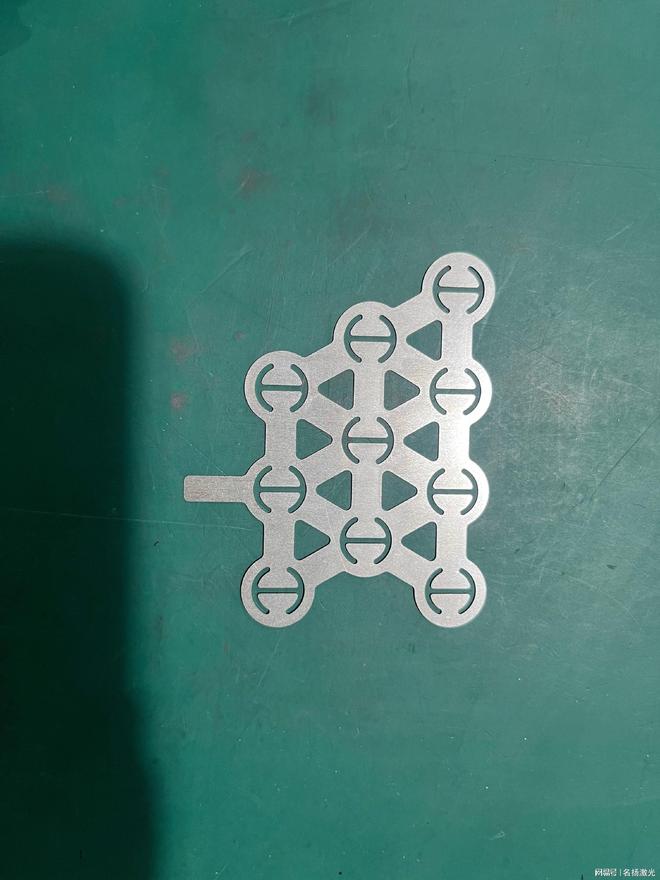 星空体育科技：江苏名扬激光智能装备：薄膜与自动激光切割技术的创新引领者(图2)